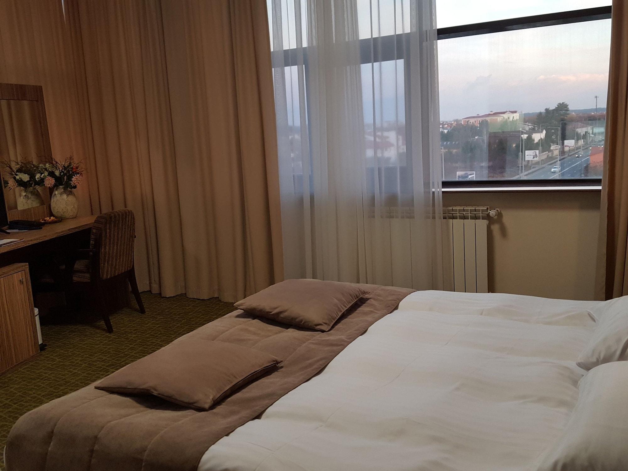 Hotel Tecadra Pipera Extérieur photo